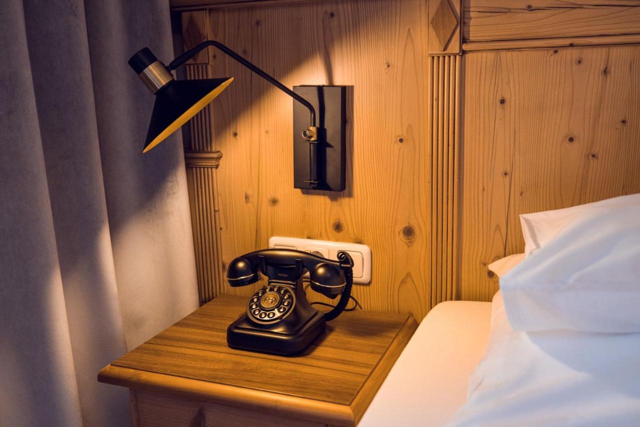 ホテル Alpine Hideaway Zillertalerhof マイヤーホーフェン エクステリア 写真