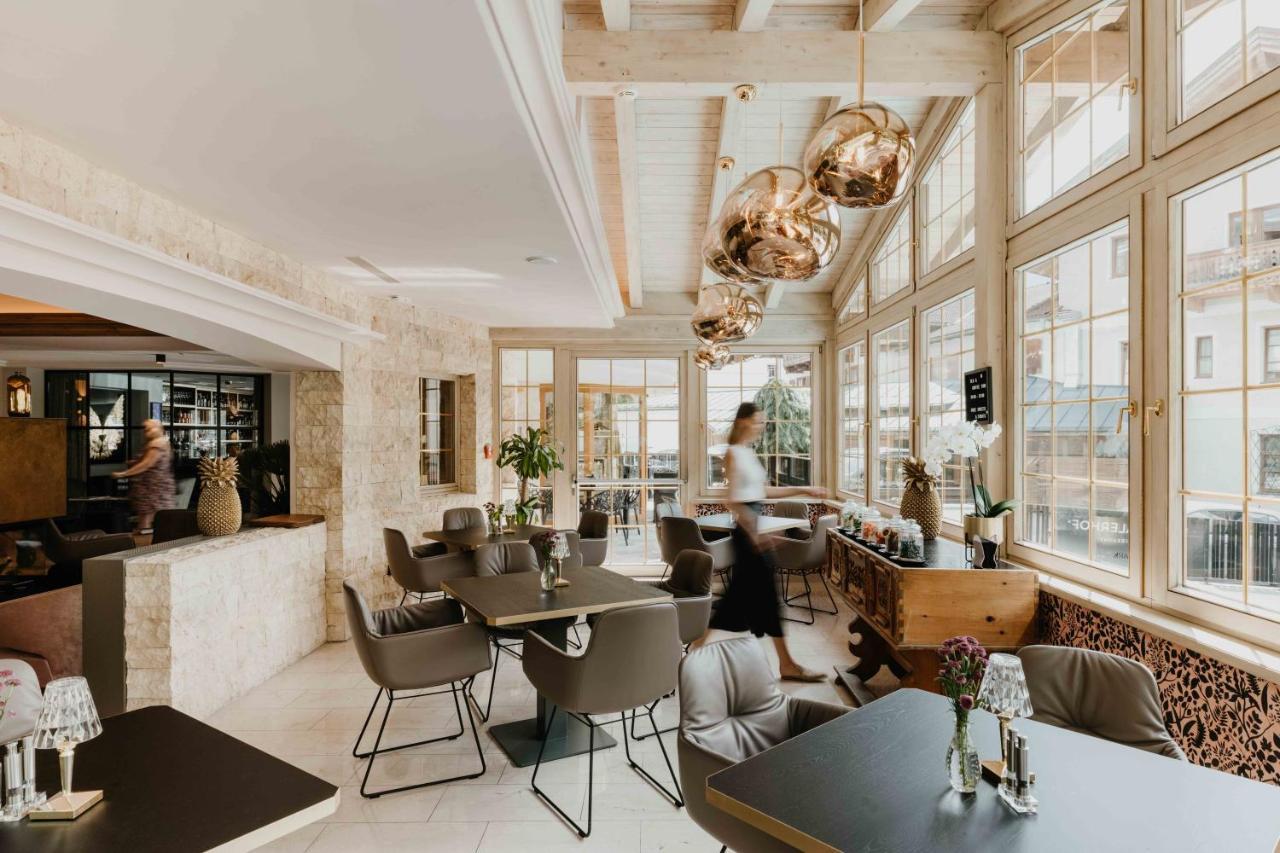 ホテル Alpine Hideaway Zillertalerhof マイヤーホーフェン エクステリア 写真