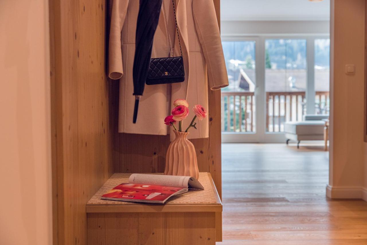 ホテル Alpine Hideaway Zillertalerhof マイヤーホーフェン エクステリア 写真